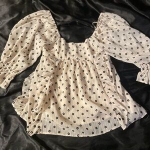 Chic Cream Floral Blouse with Puff Sleeves